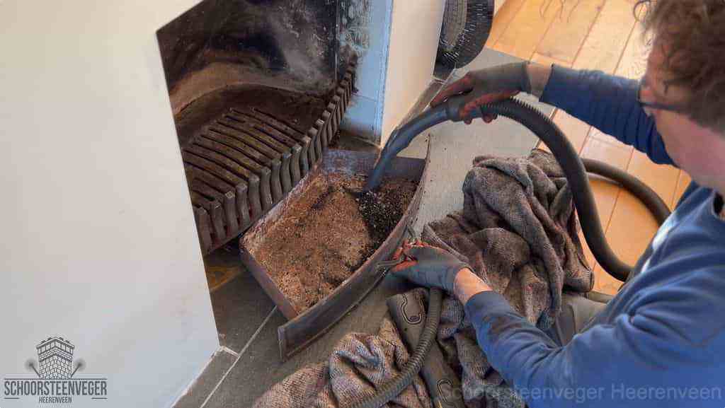 Prijs schoorsteenvegen Heerenveen schouw reinigen Prijs schoorsteenvegen Heerenveen schouw reinigen