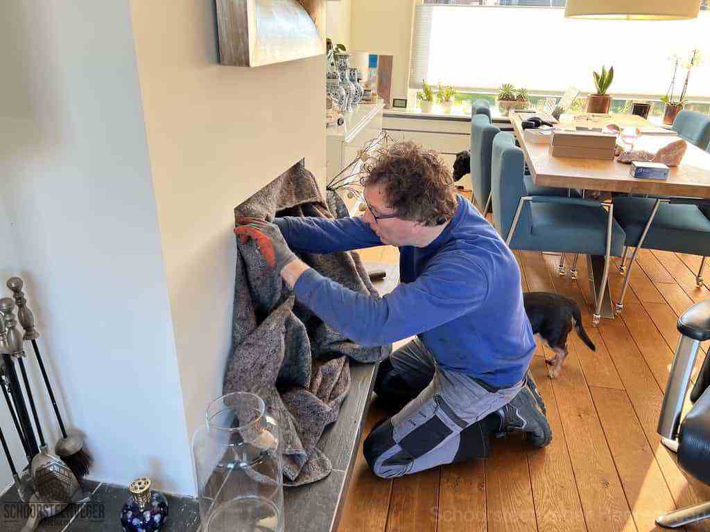 Schouwveger Heerenveen kleed schoorsteenreiniger Schouwveger Heerenveen kleed schoorsteenreiniger